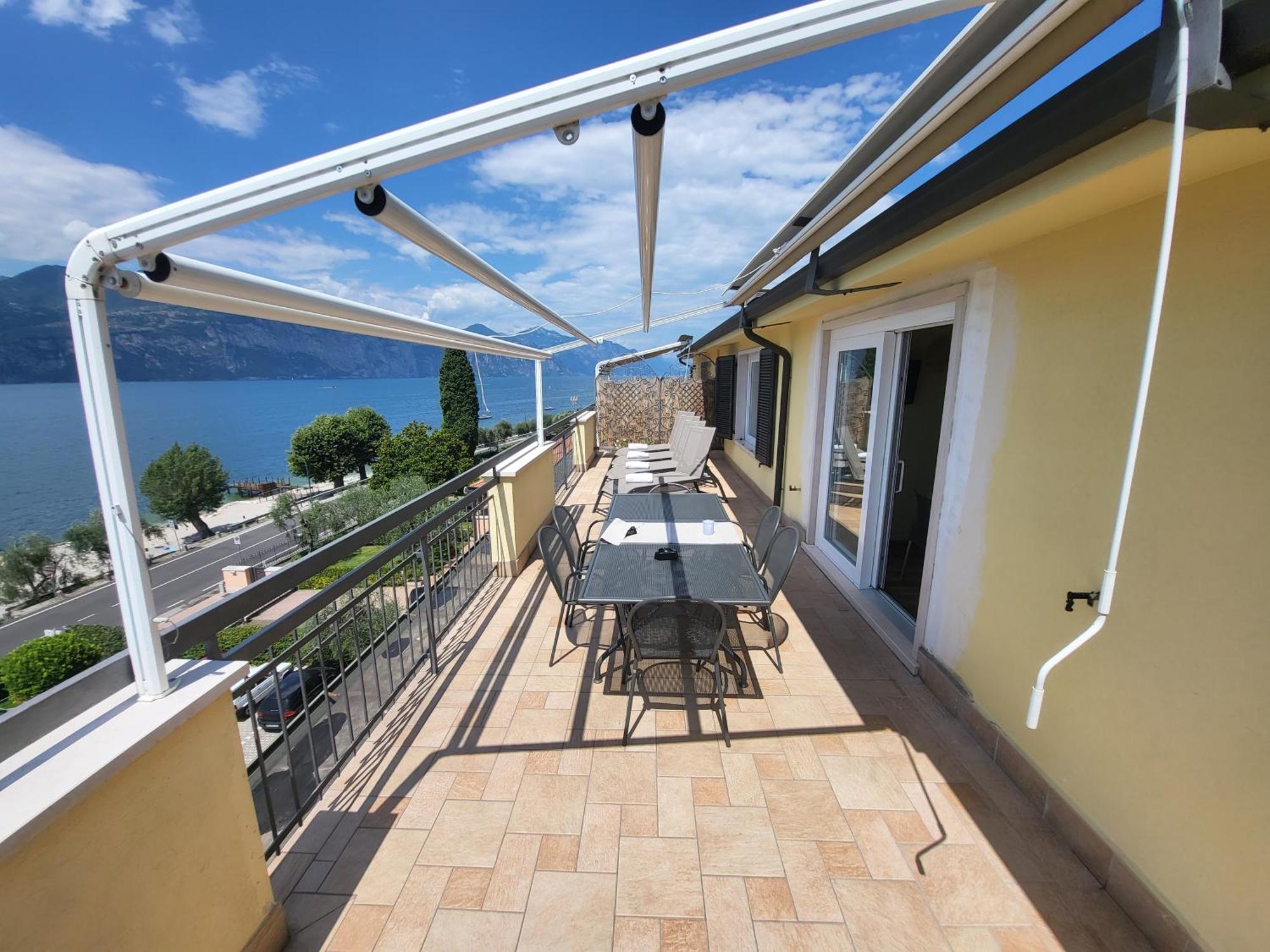 Penthouse Casa Alkea Masse Lake View Brenzone sul Garda Εξωτερικό φωτογραφία