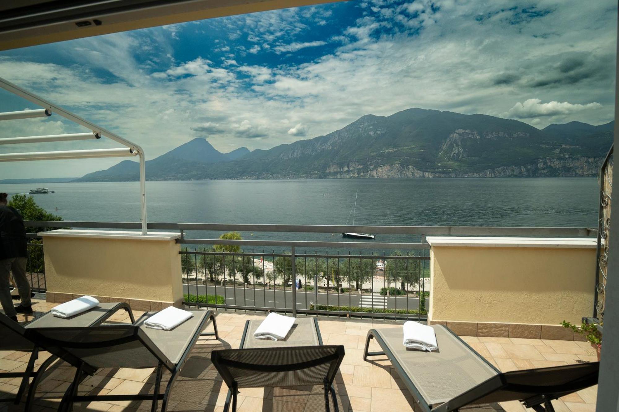 Penthouse Casa Alkea Masse Lake View Brenzone sul Garda Εξωτερικό φωτογραφία